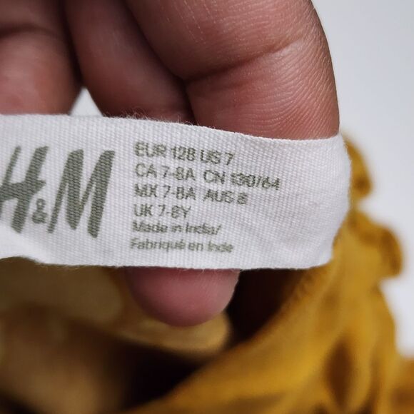 H&M Girls Mustard Yellow Smiling Sun Printed Ruffled Rayon Dress Size 7 - Picture 9 of 10